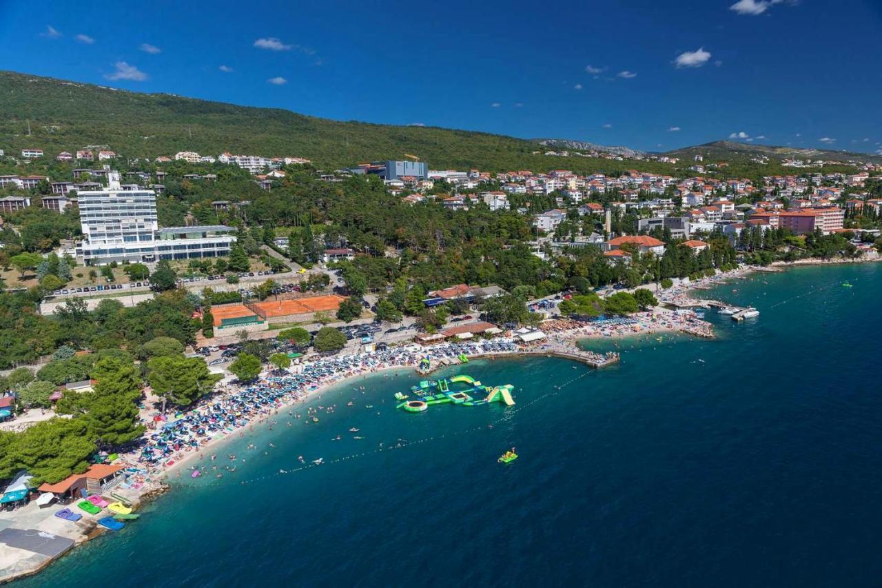Apartments With A Parking Space Dramalj, Crikvenica - 5576 Exterior foto